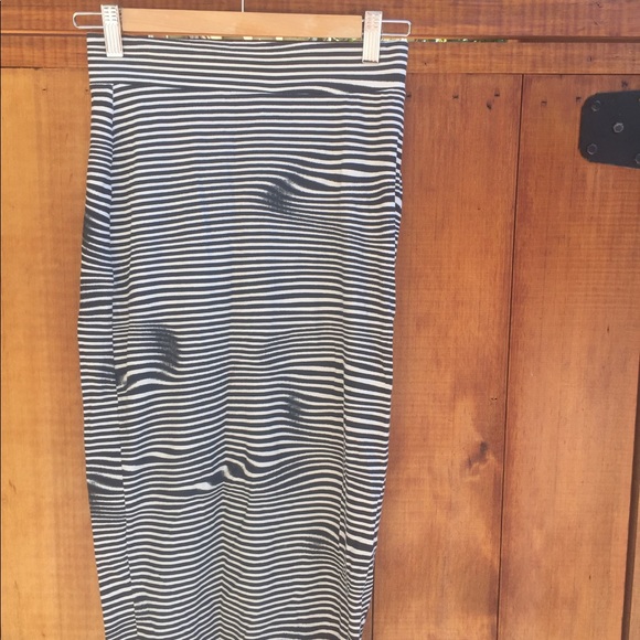 Pencil skirt - Picture 2 of 2